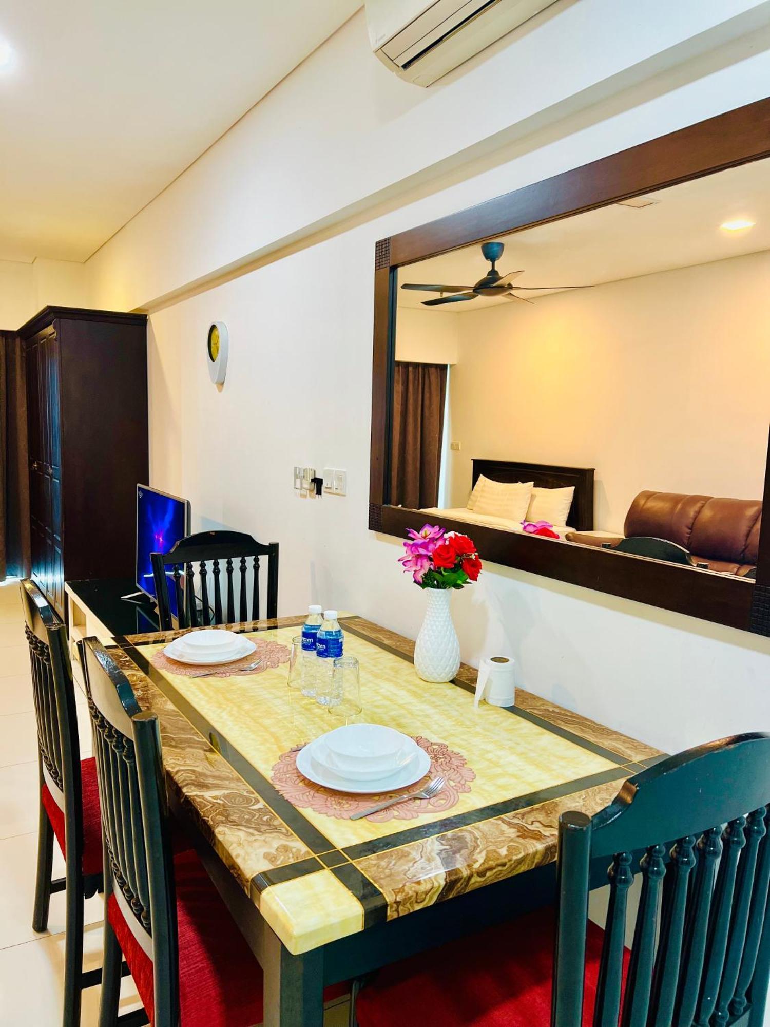 Summer Suite Klcc By Citybox Kuala Lumpur Exterior photo